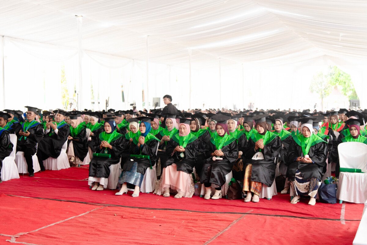 Wisuda Universitas Pangeran Diponegoro Nganjuk (UPDN) Tahun 2026